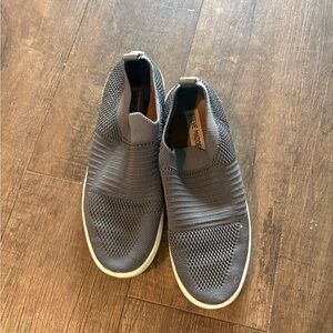 Steve Madden Gray Knit Shoes